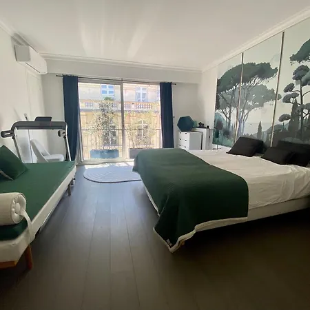 Апартаменты Les Terrasses Quietude Penthouse In 16