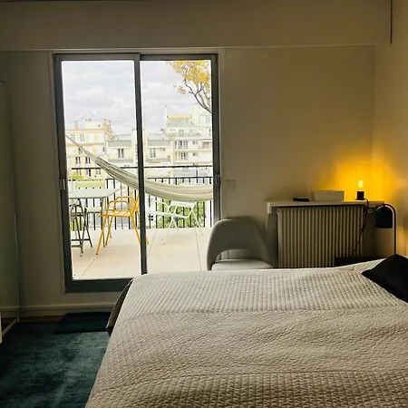 Rare ! 4br Penthouse With Terraces, Up To 7p, Near Champs-elysees アパート