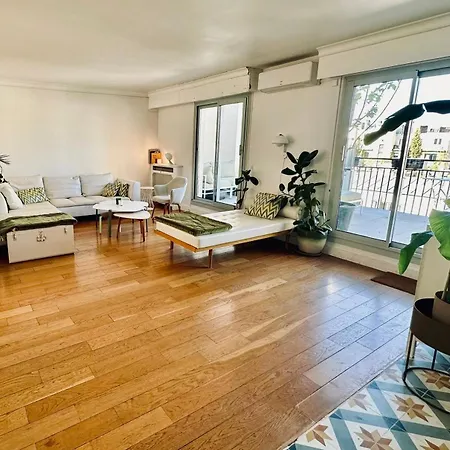 Rare ! 4br Penthouse With Terraces, Up To 7p, Near Champs-elysees Париж