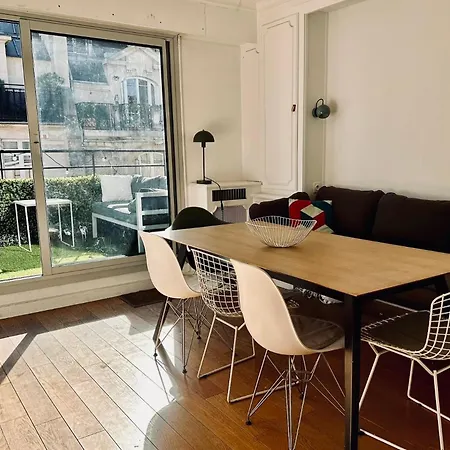 4br Penthouse In Duplex With Terraces, Up To 7p, Near Champs-elysées Appartamento
