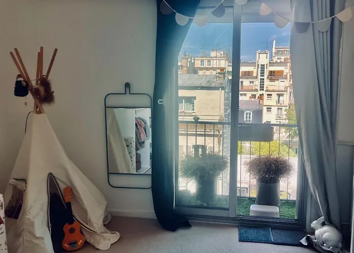 Apartment 4br Penthouse In Duplex With Terraces, Up To 7p, Near Champs-elysees