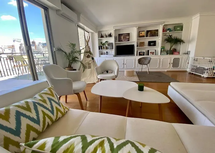 4br Penthouse In Duplex With Terraces, Up To 7p, Near Champs-elysees Apartment